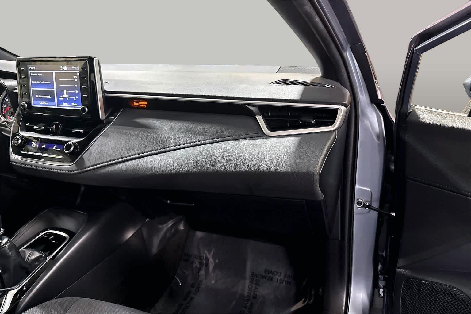Used 2020 Toyota Corolla SE FWD image 19