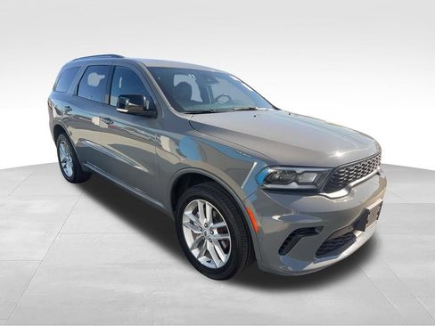 Used 2025 Dodge Durango GT AWD/4WD image 17