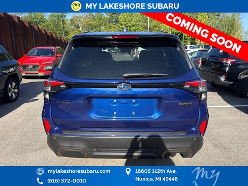 Used 2025 Subaru Forester Sport w/ Popular Package #2 AWD/4WD image 9