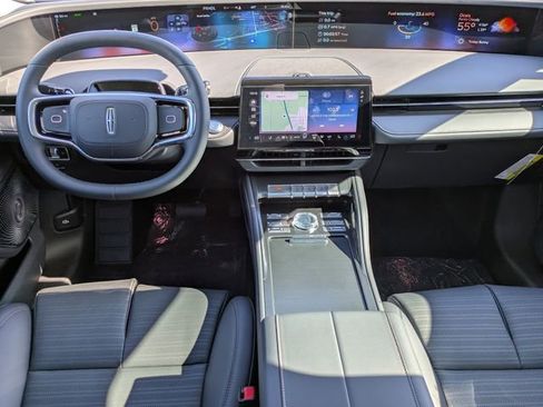 New 2026 Lincoln Nautilus Reserve image 14