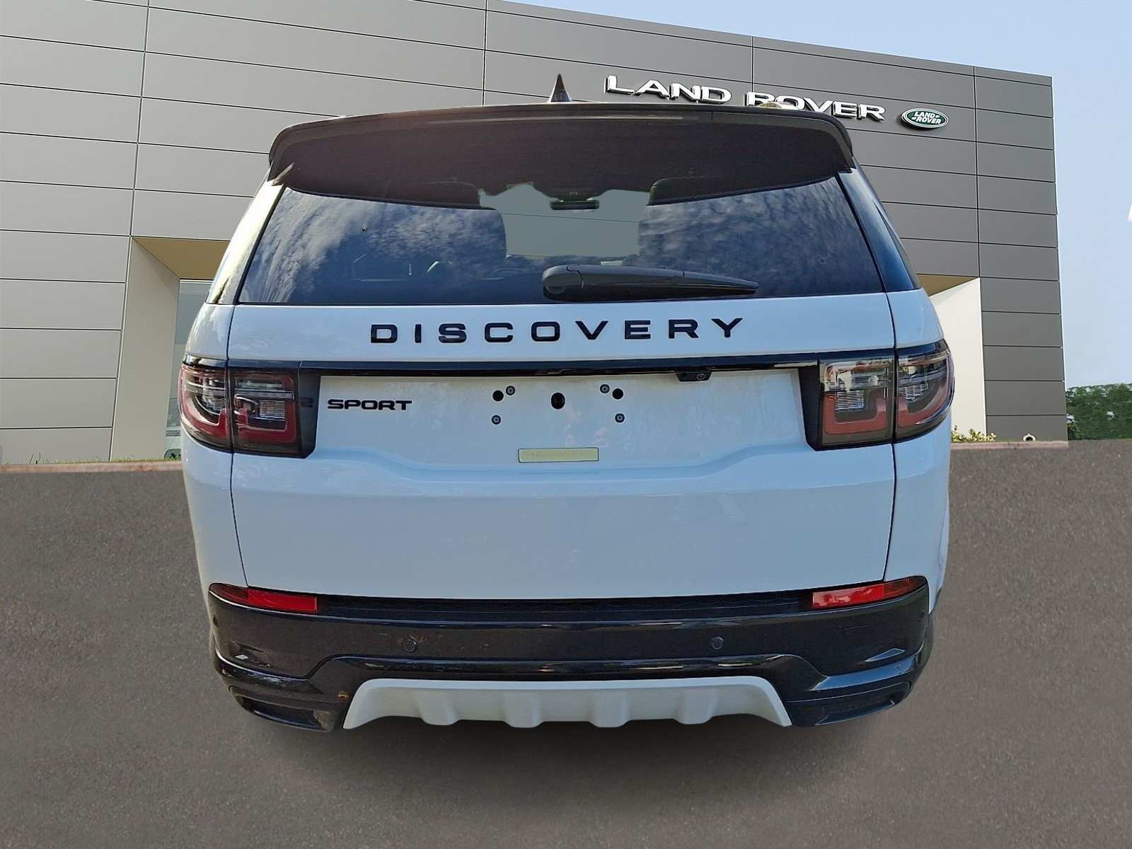 Used 2026 Land Rover Discovery Sport Landmark AWD/4WD image 7