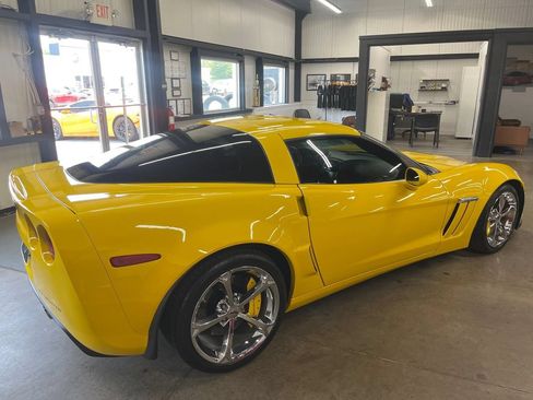 Used 2011 Chevrolet Corvette Grand Sport w/ Preferred Equipment Group RWD image 16