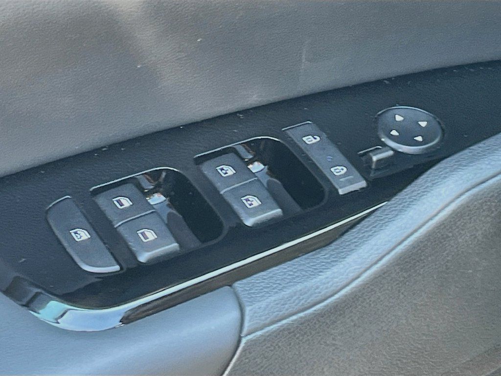 Used 2025 Kia Sportage SX FWD image 18
