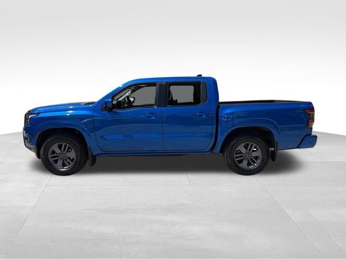 Used 2025 Nissan Frontier SV w/ SV Convenience Package RWD image 4
