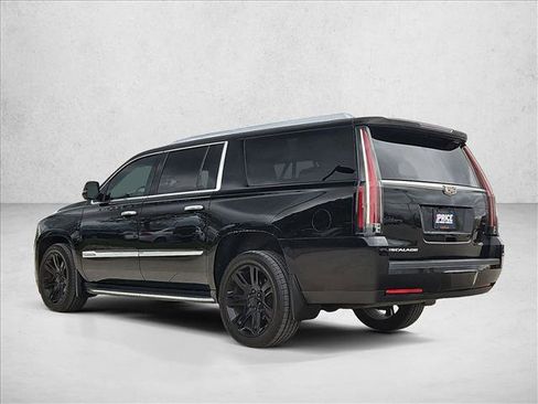 Used 2016 Cadillac Escalade ESV Luxury AWD/4WD image 8