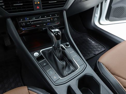 New 2026 Volkswagen Jetta SEL image 24