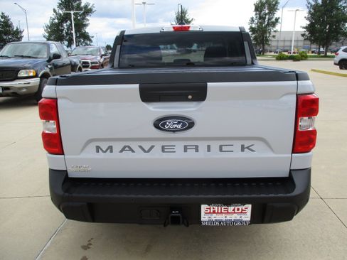 Used 2025 Ford Maverick XLT w/ Equipment Group 301A AWD/4WD image 5