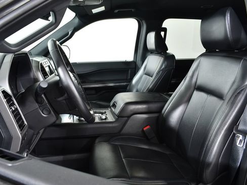 Used 2021 Ford Expedition XLT AWD/4WD image 6