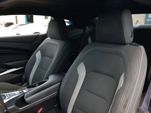 Used 2016 Chevrolet Camaro SS RWD image 19