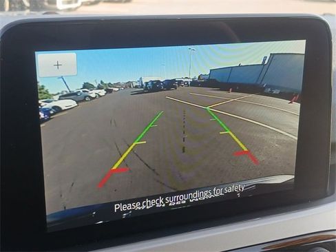 Used 2020 Ford Escape SE image 17