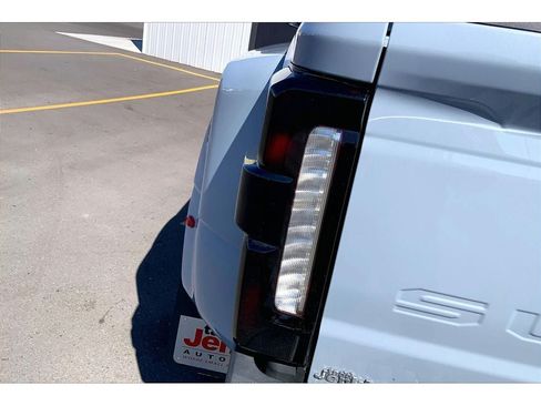 Used 2026 Ford F450 Lariat AWD/4WD image 30