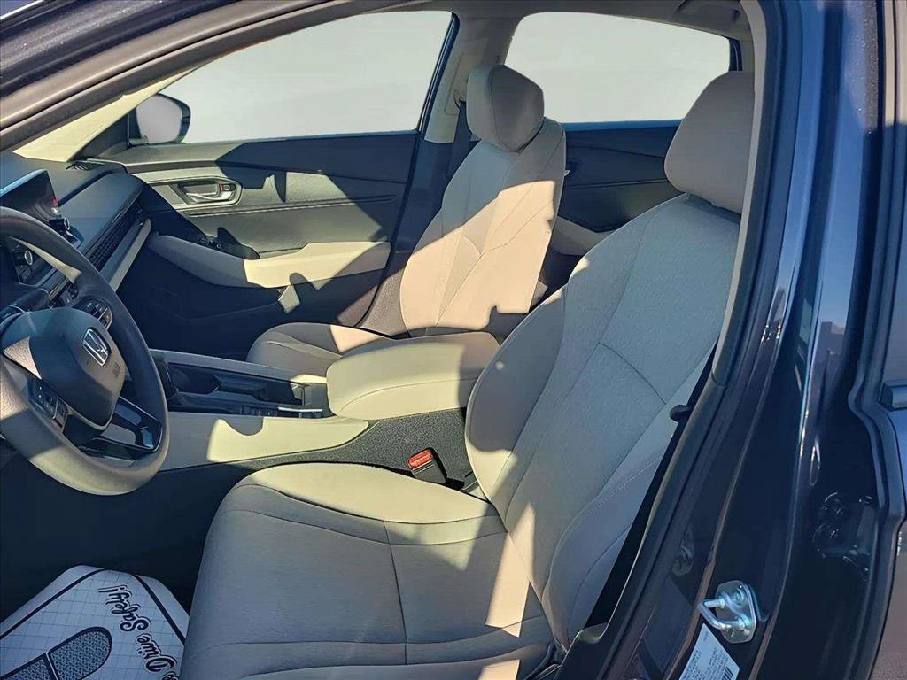 Used 2025 Honda Accord LX image 12
