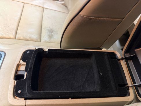 Used 2018 Jeep Grand Cherokee Overland image 53