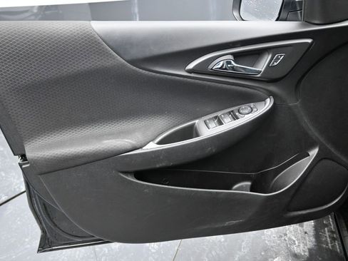 Used 2024 Chevrolet Malibu LT image 29