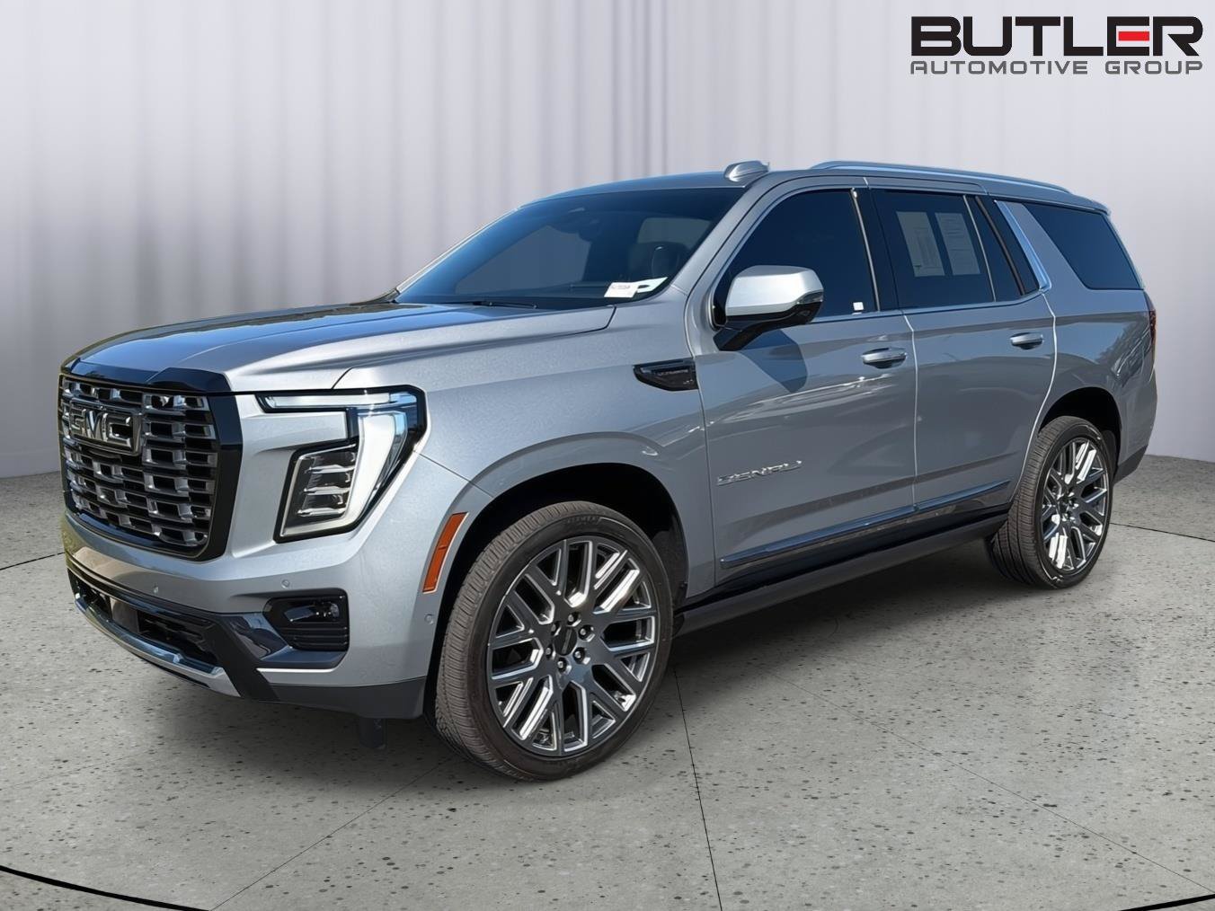Used 2026 GMC Yukon Denali Ultimate AWD/4WD image 1