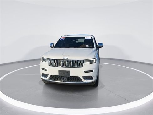 Used 2018 Jeep Grand Cherokee Summit image 2