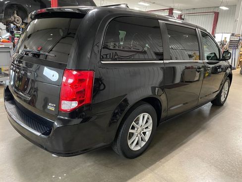 Used 2019 Dodge Grand Caravan SXT FWD image 6