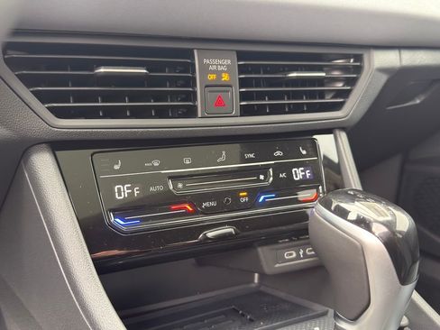 New 2026 Volkswagen Jetta SE image 16