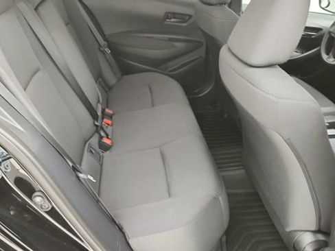 Used 2025 Toyota Corolla LE image 23