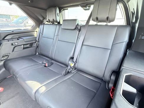 Used 2024 Toyota Sequoia Platinum AWD/4WD image 7