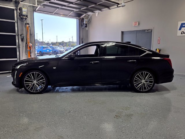 Used 2024 Cadillac CT5 Premium Luxury RWD image 2
