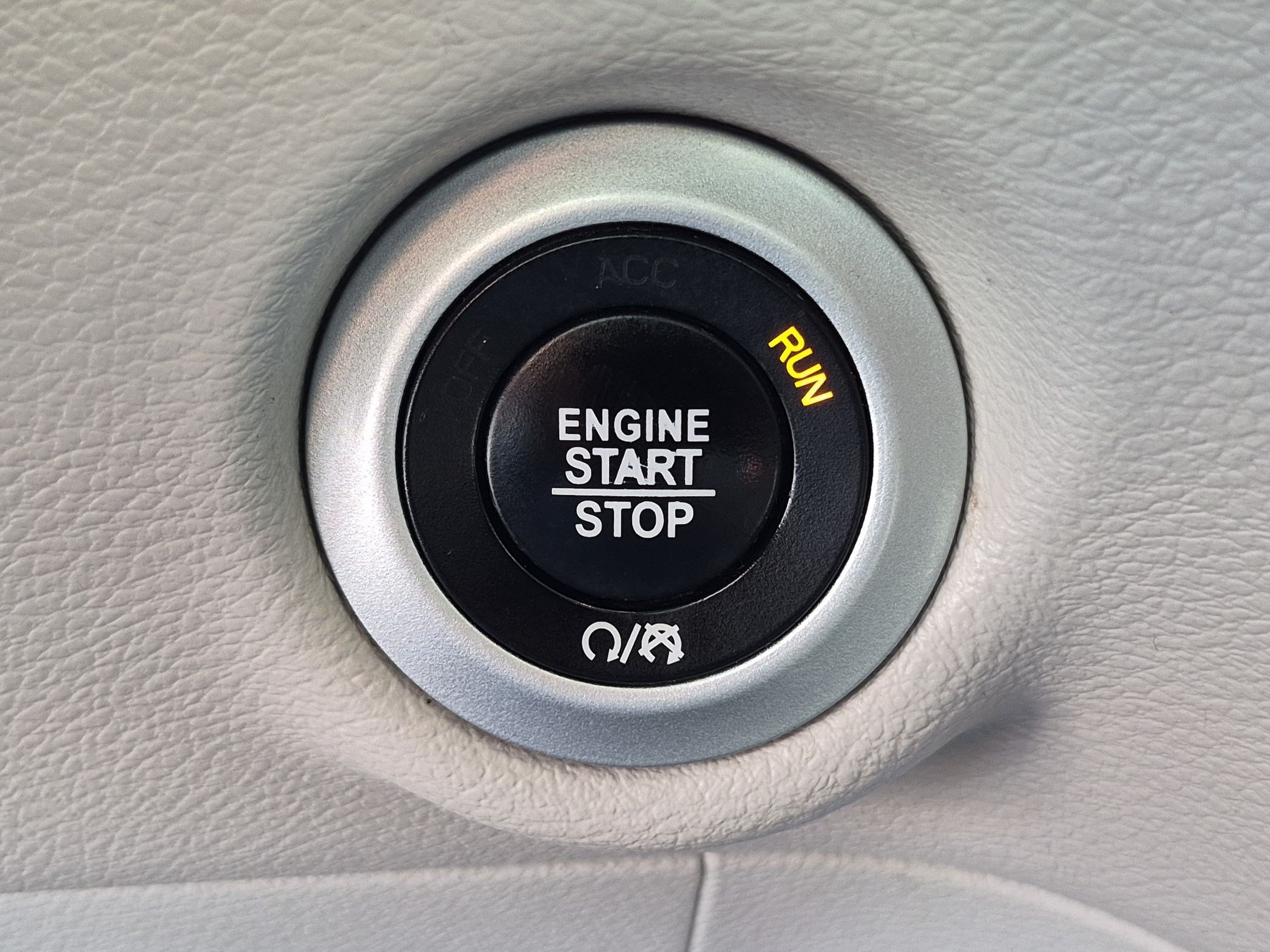Used 2017 Chrysler Pacifica Touring FWD image 21