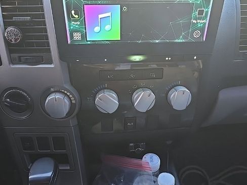 Used 2012 Toyota Tundra 4x4 Double Cab image 5