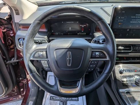 Used 2023 Lincoln Nautilus Reserve w/ Luxury Package AWD/4WD image 9