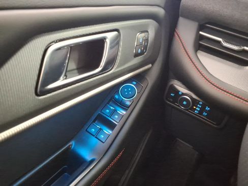 New 2026 Ford Explorer ST-Line w/ ST-Line Street Pack image 12