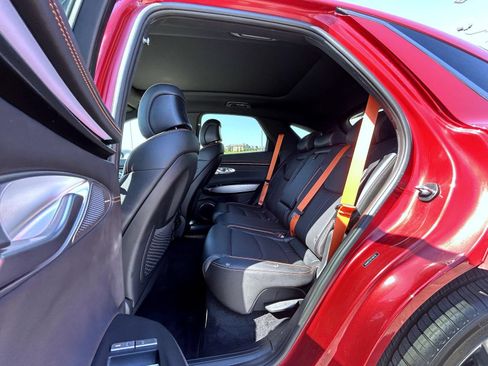 Certified 2026 Genesis GV70 2.5T Sport Prestige AWD/4WD image 19