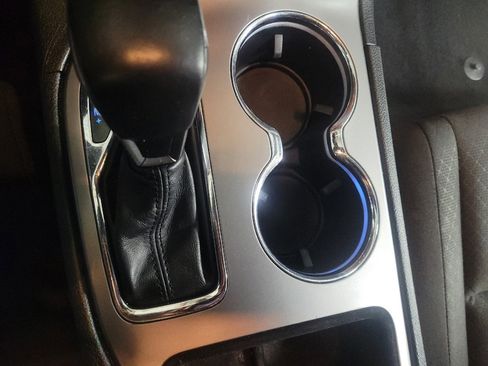 Used 2020 Jeep Grand Cherokee Laredo image 26