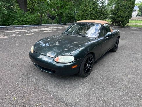 Used 1999 MAZDA MX-5 Miata RWD image 4