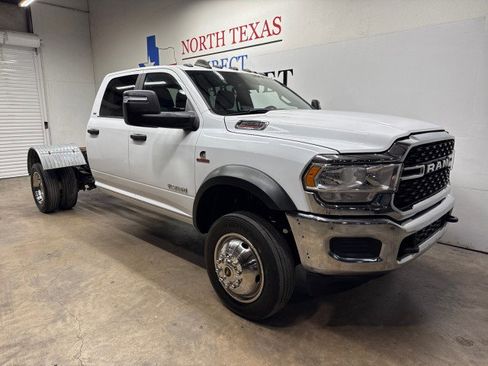 Used 2024 RAM 4500 SLT w/ Quick Order Package 2YG SLT image 3