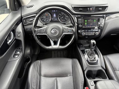 Used 2021 Nissan Rogue Sport SL w/ Premium Package image 15