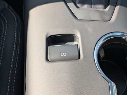 New 2025 Ford Mustang Coupe image 18