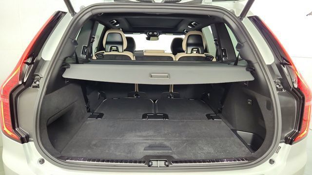 New 2026 Volvo XC90 T8 Plus w/ Protection Package AWD/4WD image 43