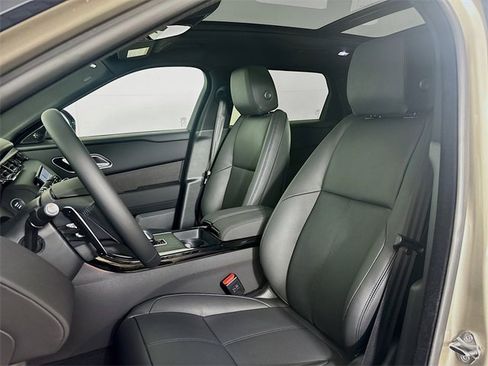 New 2026 Land Rover Range Rover Velar Dynamic SE image 22
