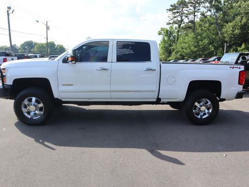 Used 2016 Chevrolet Silverado 2500 High Country w/ Duramax Plus Package AWD/4WD image 6