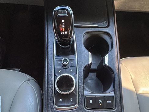 Used 2022 Cadillac XT4 Luxury w/ Cold Weather Package image 22