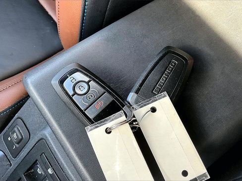 Used 2022 Ford Bronco Outer Banks w/ Sasquatch Package image 12