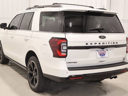 Certified 2024 Ford Expedition Limited image 8