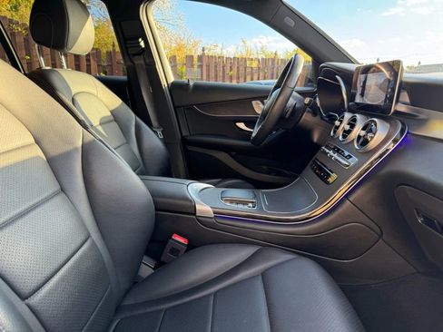 Used 2022 Mercedes-Benz GLC 300 4MATIC image 30