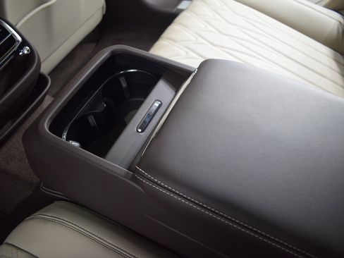 New 2026 Bentley Flying Spur Plug-In Hybrid AWD/4WD image 23