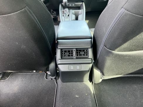 Used 2025 Honda Accord SE image 30