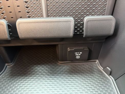 New 2026 RAM 1500 Big Horn AWD/4WD image 32