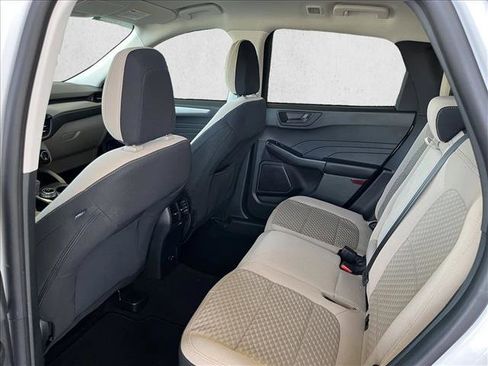 Used 2022 Ford Escape SE w/ Convenience Package FWD image 10