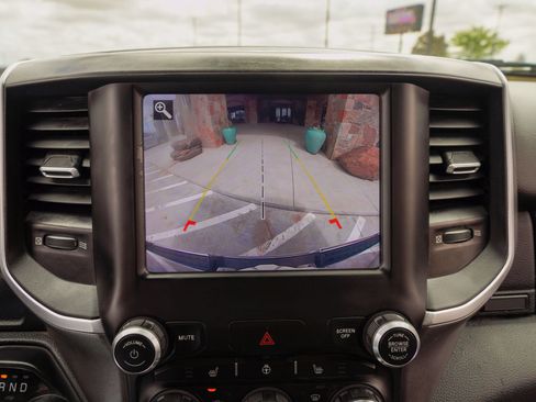 Used 2021 RAM 1500 Big Horn RWD image 18