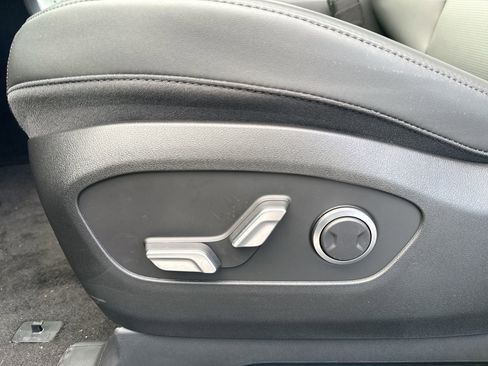 New 2026 Hyundai Ioniq 9 SEL image 14