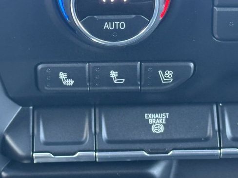 Used 2020 Chevrolet Silverado 2500 LTZ image 39