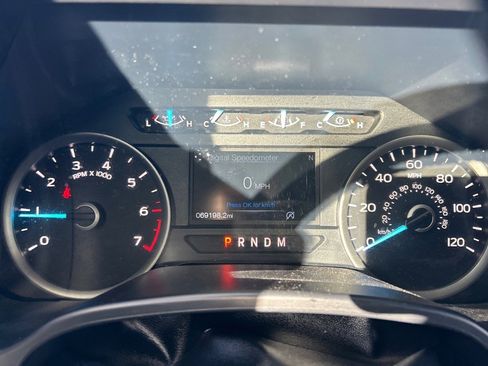 Used 2018 Ford F150 XLT w/ Equipment Group 302A Luxury image 24